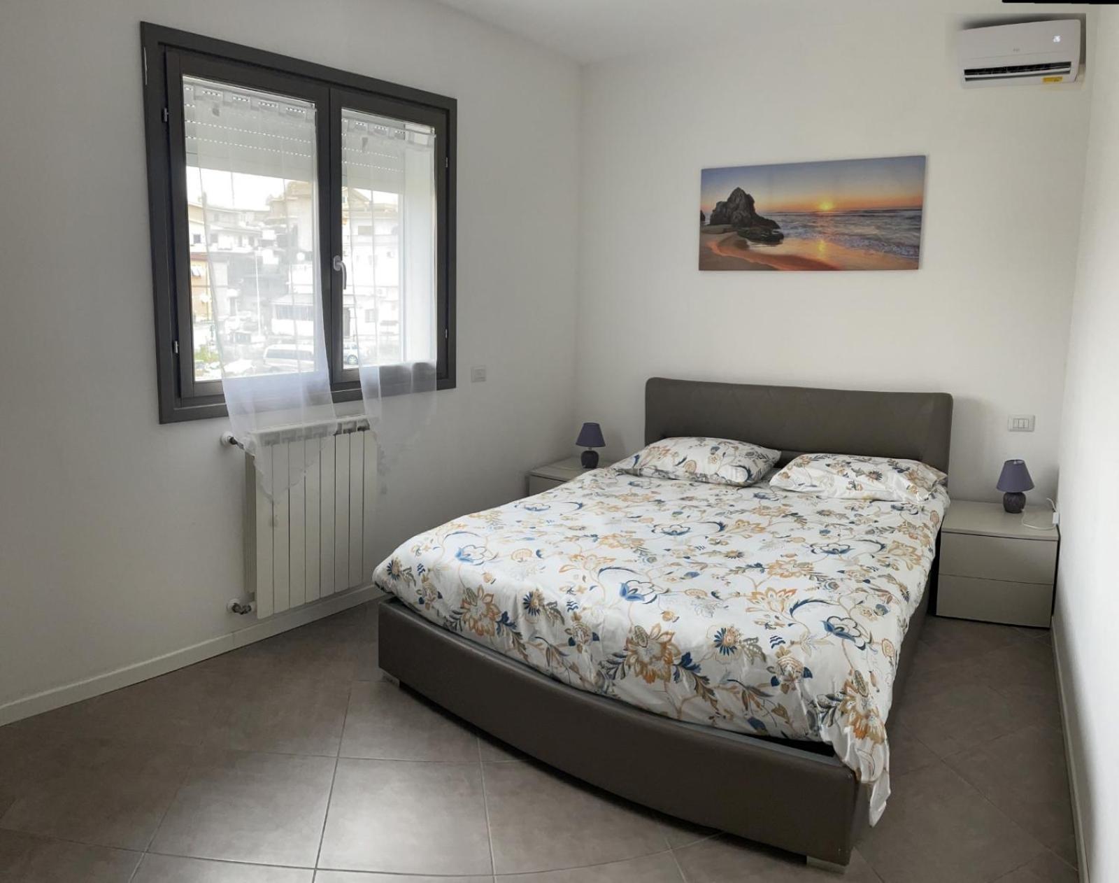 Dolcecasaleogiu Con Parcheggio Coperto Gratuito Apartment Vitinia Екстериор снимка